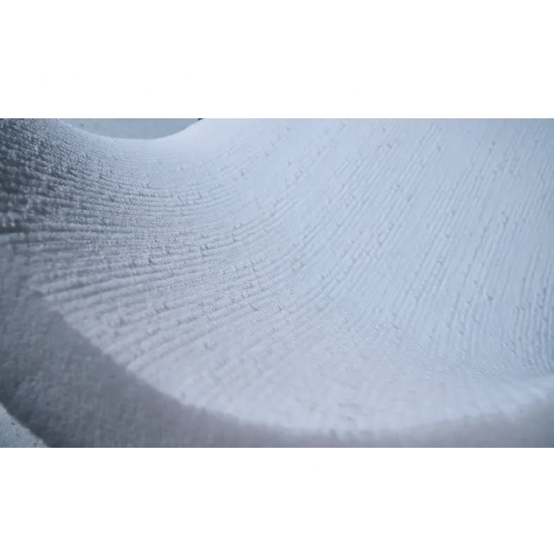 秘密は、ヴァーティカル・レイヤー構造 ヴァーティカル・レイヤーは、垂直に配置された繊維構造により、優れたサポート力と通気性を提供します。